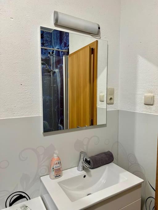 An Der Linde Apartment Kall Exterior photo